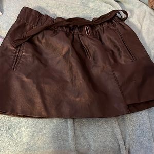 Cute mini leather rap skirt, perfect for parties and going out :)